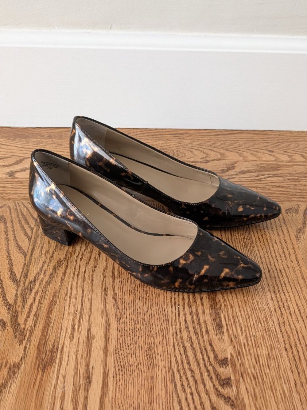 Ann Taylor Tortoise Shell Low-Heel Slip-on Shoes Flats